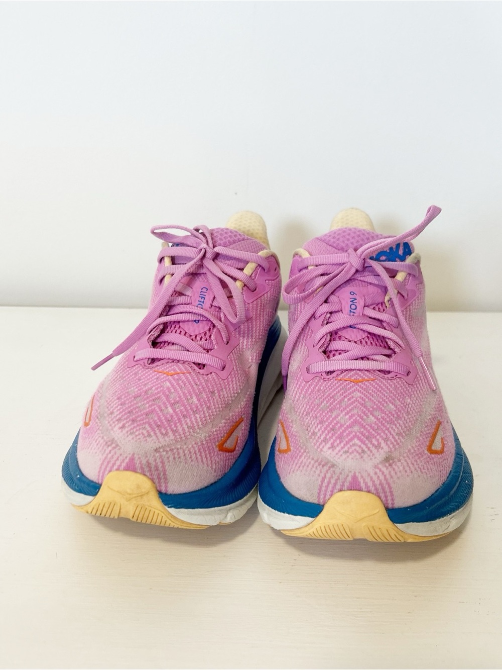Hoka Clifton 9 Women's Running Shoes Pink and Navy Blue - Picture 4 of 11